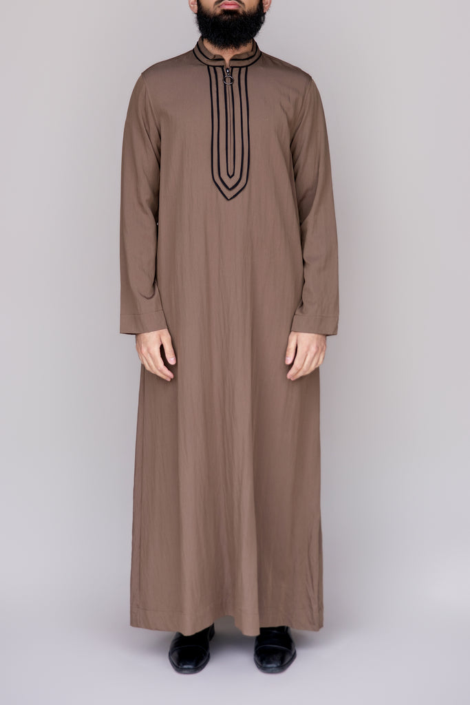 Ayyub Rayon Thobe with Black Contrast Trim