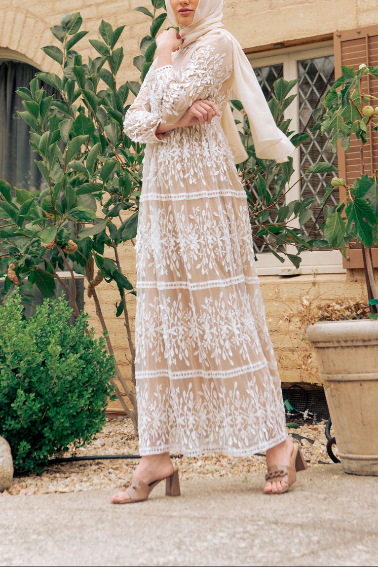 Avery Lace Maxi Dress - Chai Tea Latte