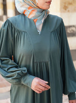 Loose Abaya with Gathering