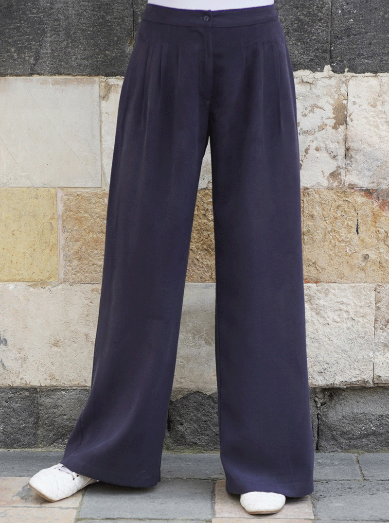 Triple Pleated Trousers