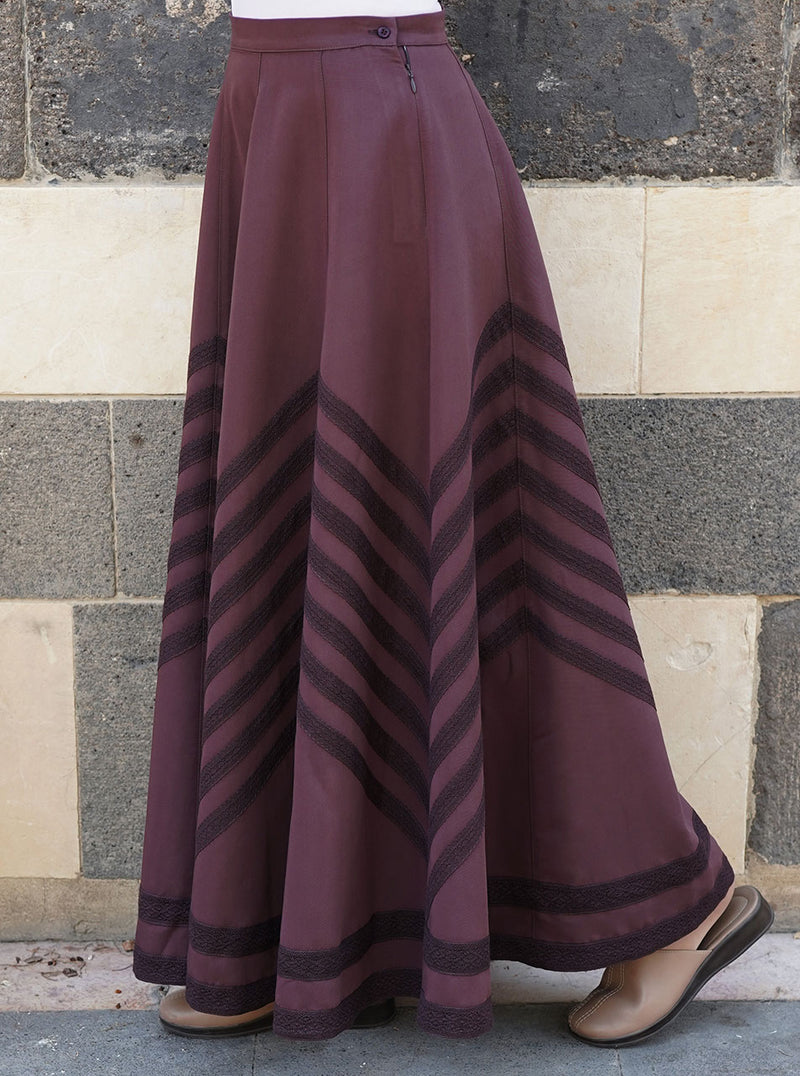 Lace Trim Flared Maxi Skirt