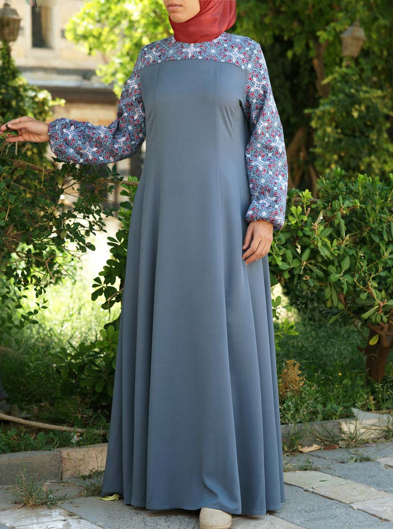 Kiana Embroidered Abaya Gown