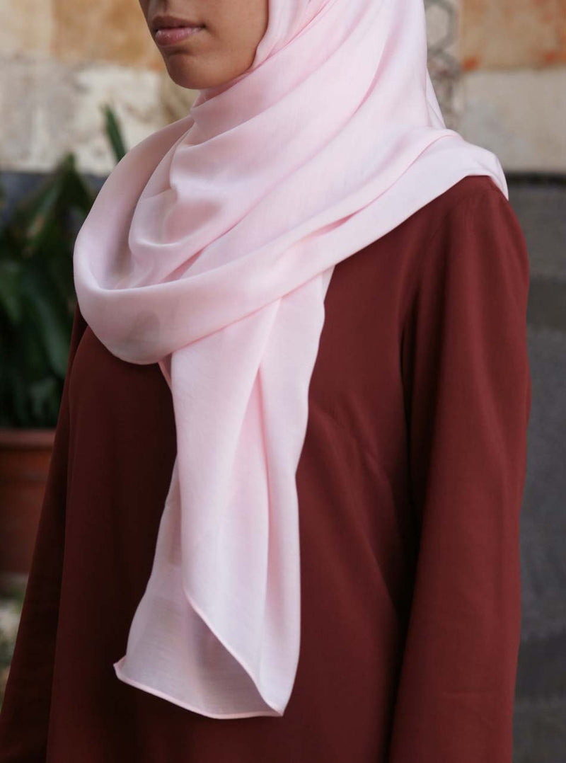 Chiffon Hijab in Hot Pink