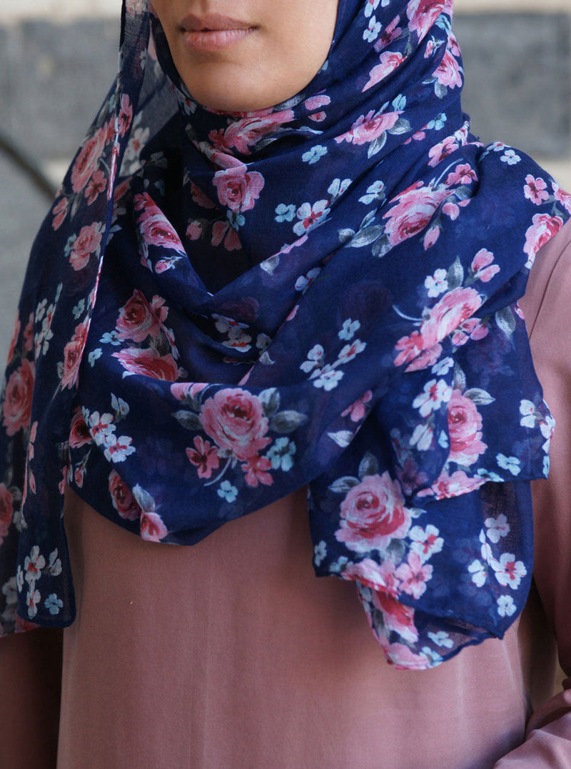 Rose Clusters Hijab
