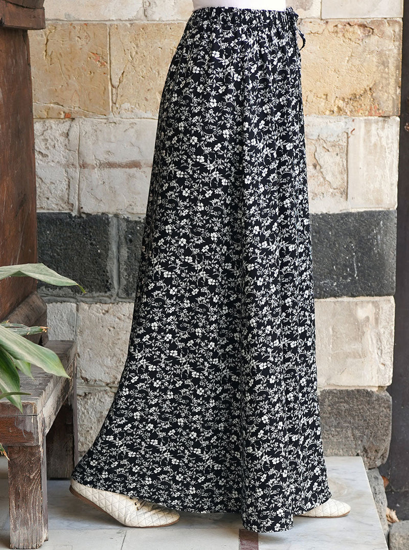 Printed Elasticized Waist Maxi Skirt